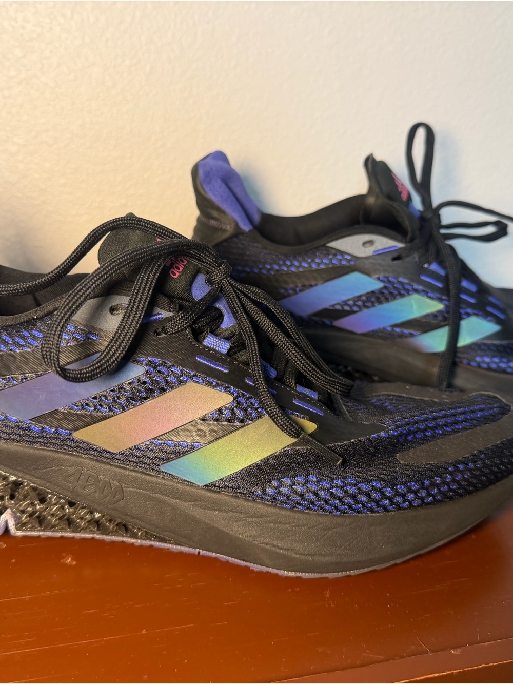 Men’s iridescent Black and Purple Reflective Athletic Shoes